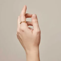 ENAMEL SWAY RING GULD