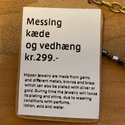 HIPZEN MESSING KÆDE MED PIL VEDHÆNG GULD