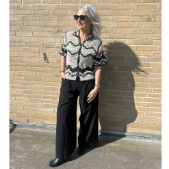 J by J 38030 Cardigan Black