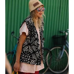 Sissel Edelbo Elsa Vest Blanket Wear Black White